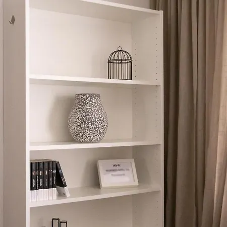 Spacious 3-bedroom Modern - Newly Furnished *