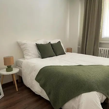 Apartmán Spacious 3-bedroom Modern - Newly Furnished Bratislava