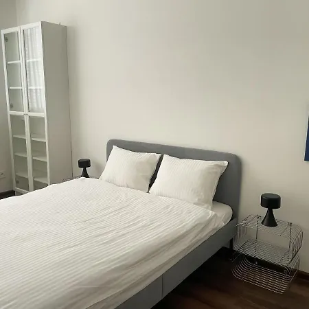 Spacious 3-bedroom Modern - Newly Furnished