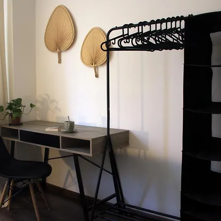 Spacious 3-bedroom Modern - 3pm Checkout - Newly Furnished Apartmán Bratislava