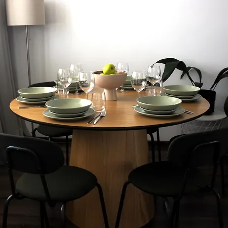 Spacious 3-bedroom Modern - 3pm Checkout - Newly Furnished Apartman