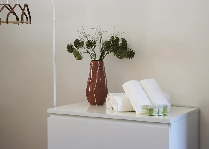 Spacious 3-bedroom Modern - 3pm Checkout - Newly Furnished Apartment