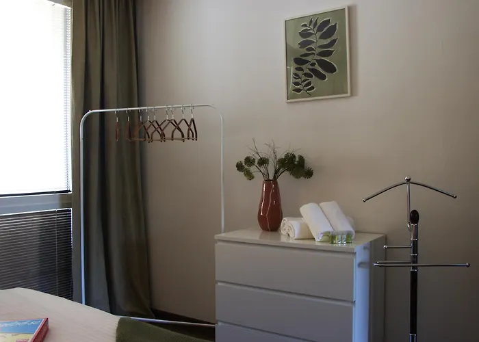 Apartment Spacious 3-bedroom Modern - 3pm Checkout - Newly Furnished